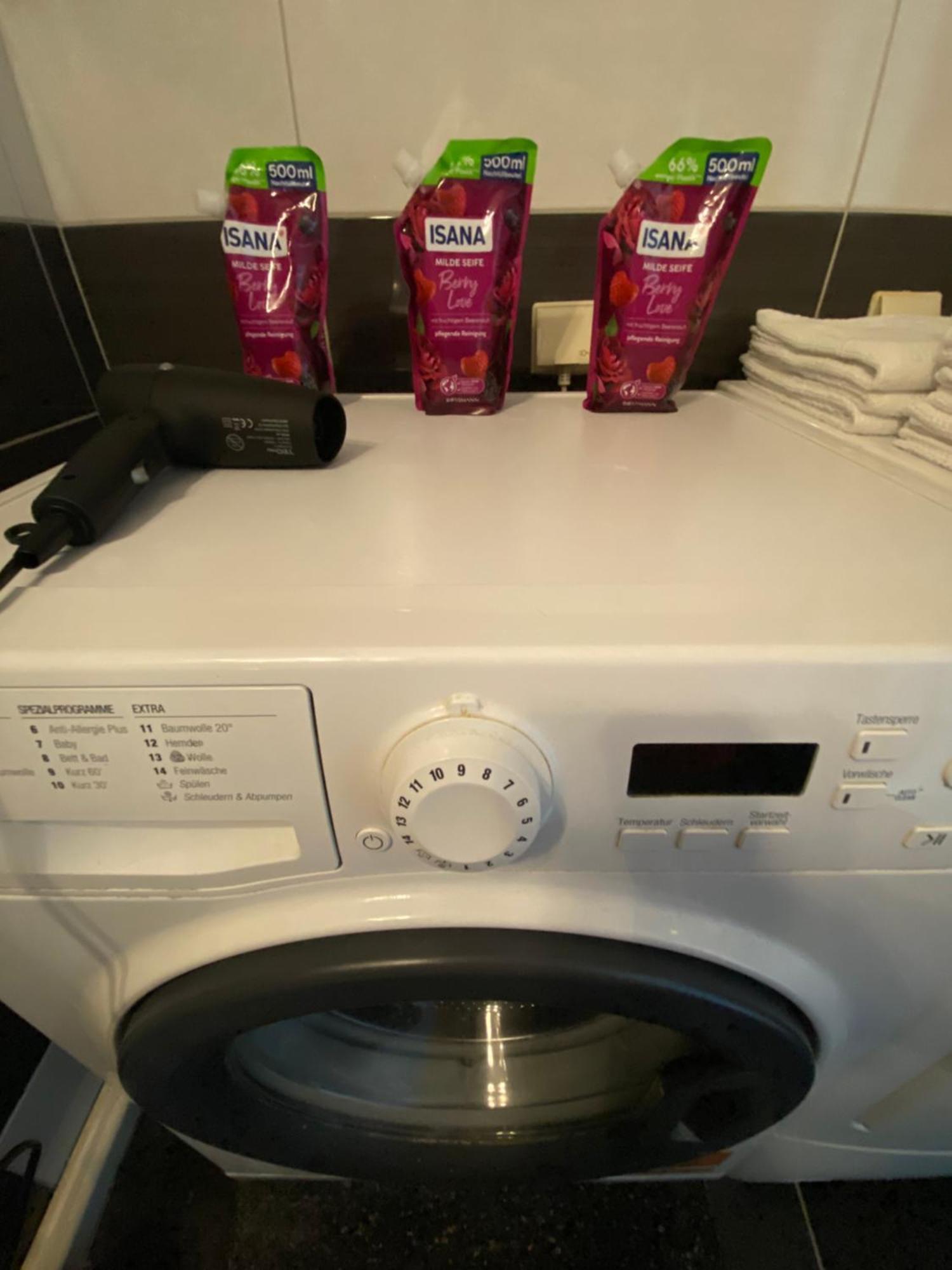 Wunderschoene Ferienwohnung! 1 Appartement Düsseldorf